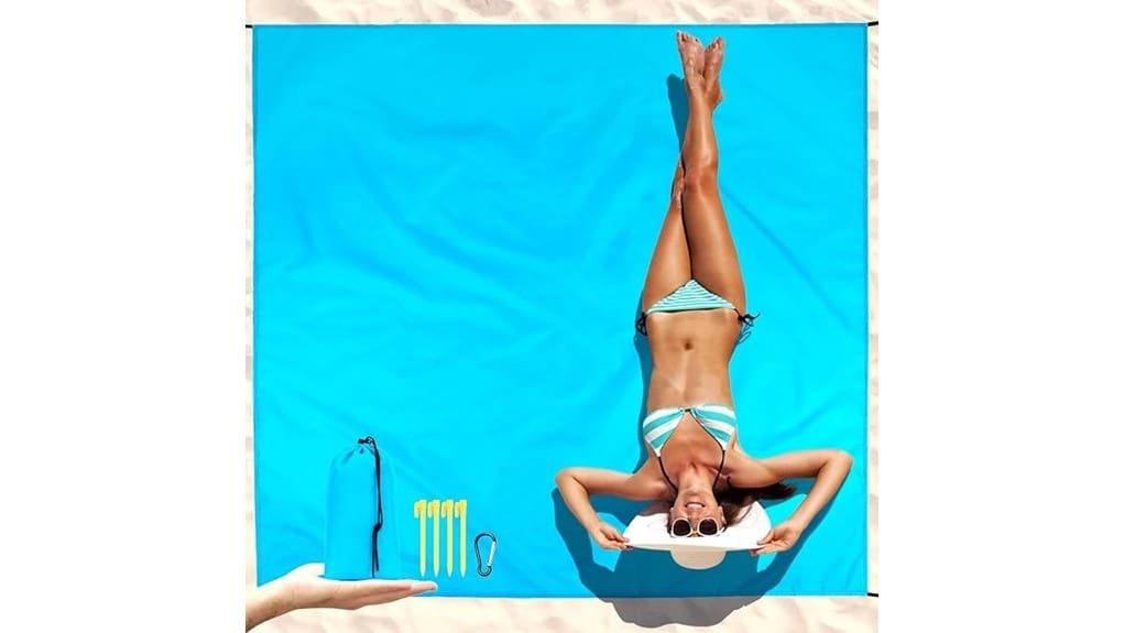 compact sandproof waterproof picnic blanket